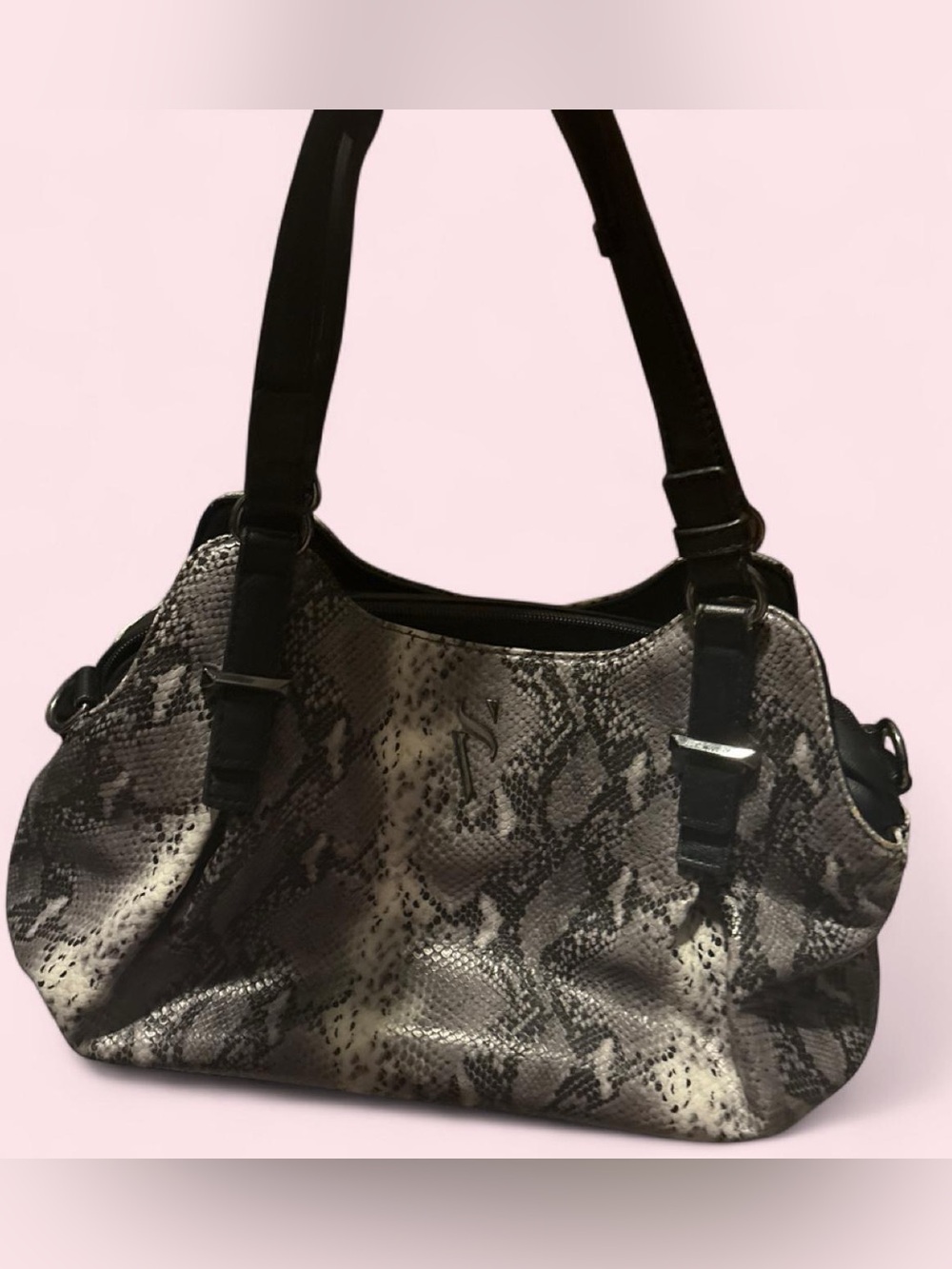 Simply Vera Vera Wang Snake-Print Shoulder Bag in Black and Gray